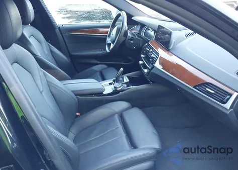 2018 BMW 530E z USA, uszkodzony, nr VIN WBAJA9C53JB250459